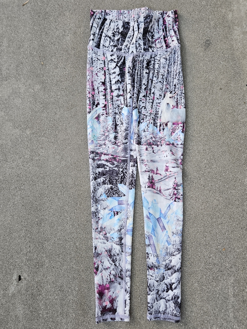 NWOT NIYAMA SOL WINTER FOREST UNICORN FANTASY BAREFOOT SMALL  LEGGINGS